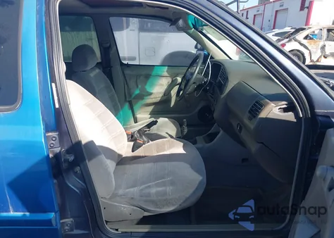 1997 Volkswagen Golf Gl z USA, uszkodzony, nr VIN 3VWFB81H7VM021260